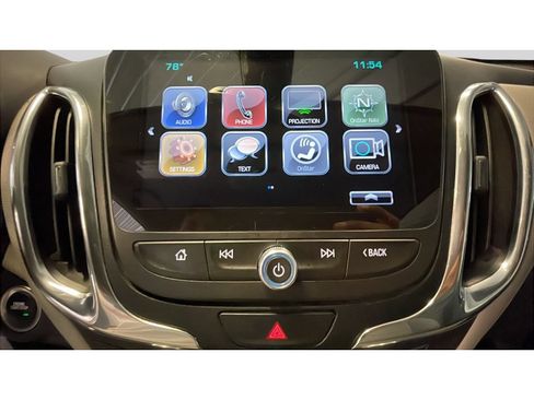 Used 2018 Chevrolet Equinox Premier AWD/4WD image 13
