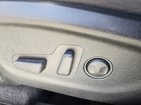 Certified 2019 Kia Sorento LX image 22