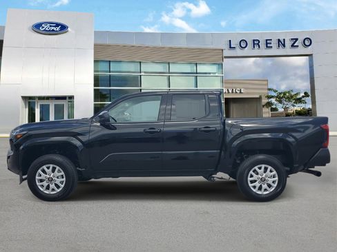Used 2026 Toyota Tacoma SR image 8