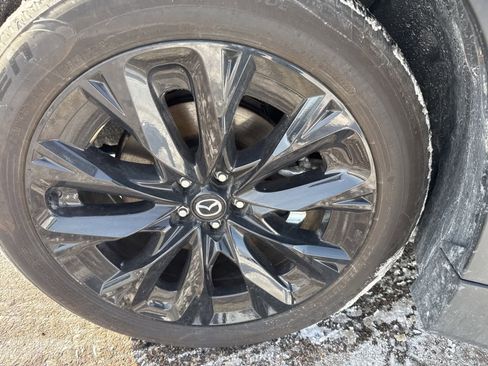 Used 2025 MAZDA CX-90 3.3 Turbo w/ Premium Sport Pkg image 10