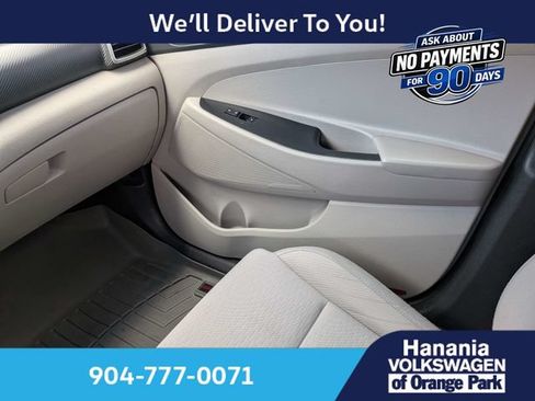Used 2020 Hyundai Tucson Value FWD image 15