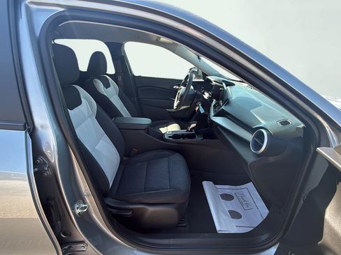 Used 2024 Chevrolet Trax LS w/ LS Convenience Package FWD image 33