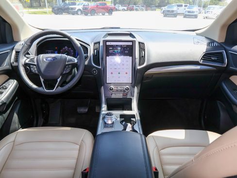 Used 2023 Ford Edge SEL w/ Convenience Package AWD/4WD image 16