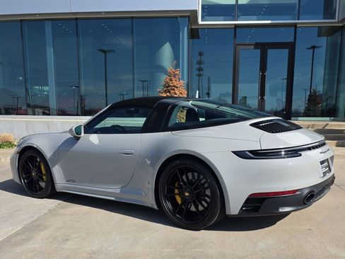 Used 2022 Porsche 911 Targa 4 GTS image 2