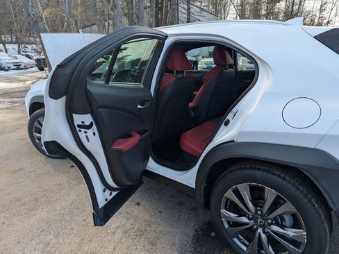 Used 2019 Lexus UX 250h F Sport w/ F Sport Premium Package image 5