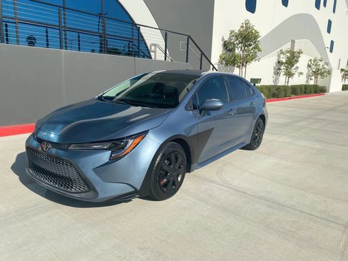 Used 2020 Toyota Corolla LE FWD image 10