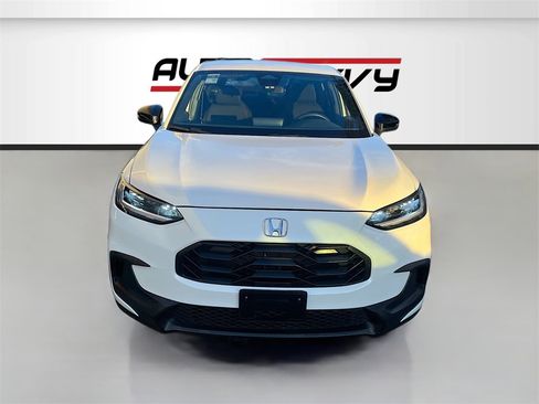 Used 2024 Honda HR-V Sport image 2