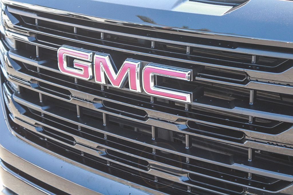 Used 2023 GMC Sierra 1500 Elevation AWD/4WD image 9