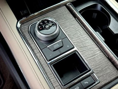 Used 2020 Ford Expedition Limited w/ Texas Edition Package image 18