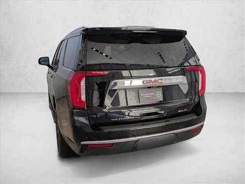 Used 2022 GMC Yukon SLT w/ SLT Premium Package image 8