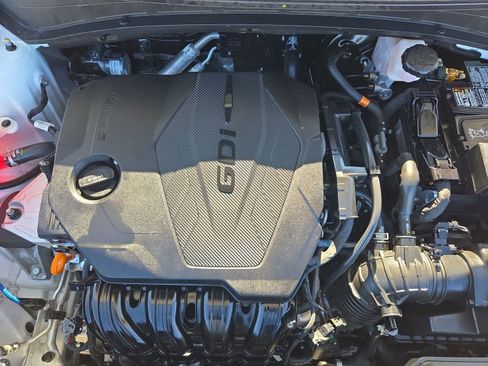 Used 2023 Kia Sportage EX image 13