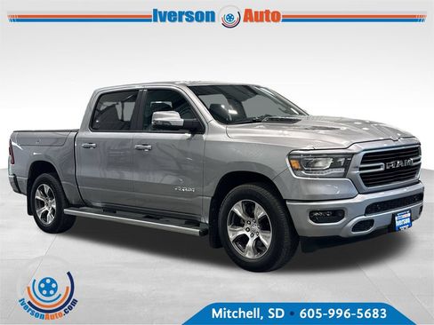 Used 2024 RAM 1500 Laramie AWD/4WD image 1