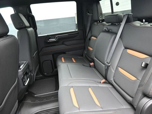 New 2026 GMC Sierra 2500 AT4 w/ AT4 Premium Plus Package AWD/4WD image 21