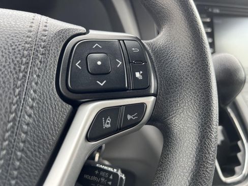 Used 2019 Toyota Sienna LE image 19