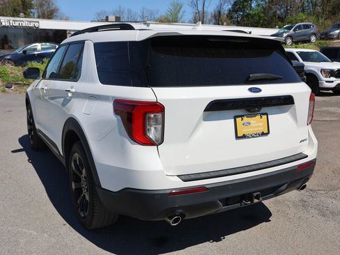 Used 2023 Ford Explorer ST-Line w/ Class IV Trailer Tow Package AWD/4WD image 5