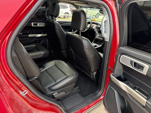 Used 2022 Ford Explorer Limited w/ Equipment Group 301A image 13