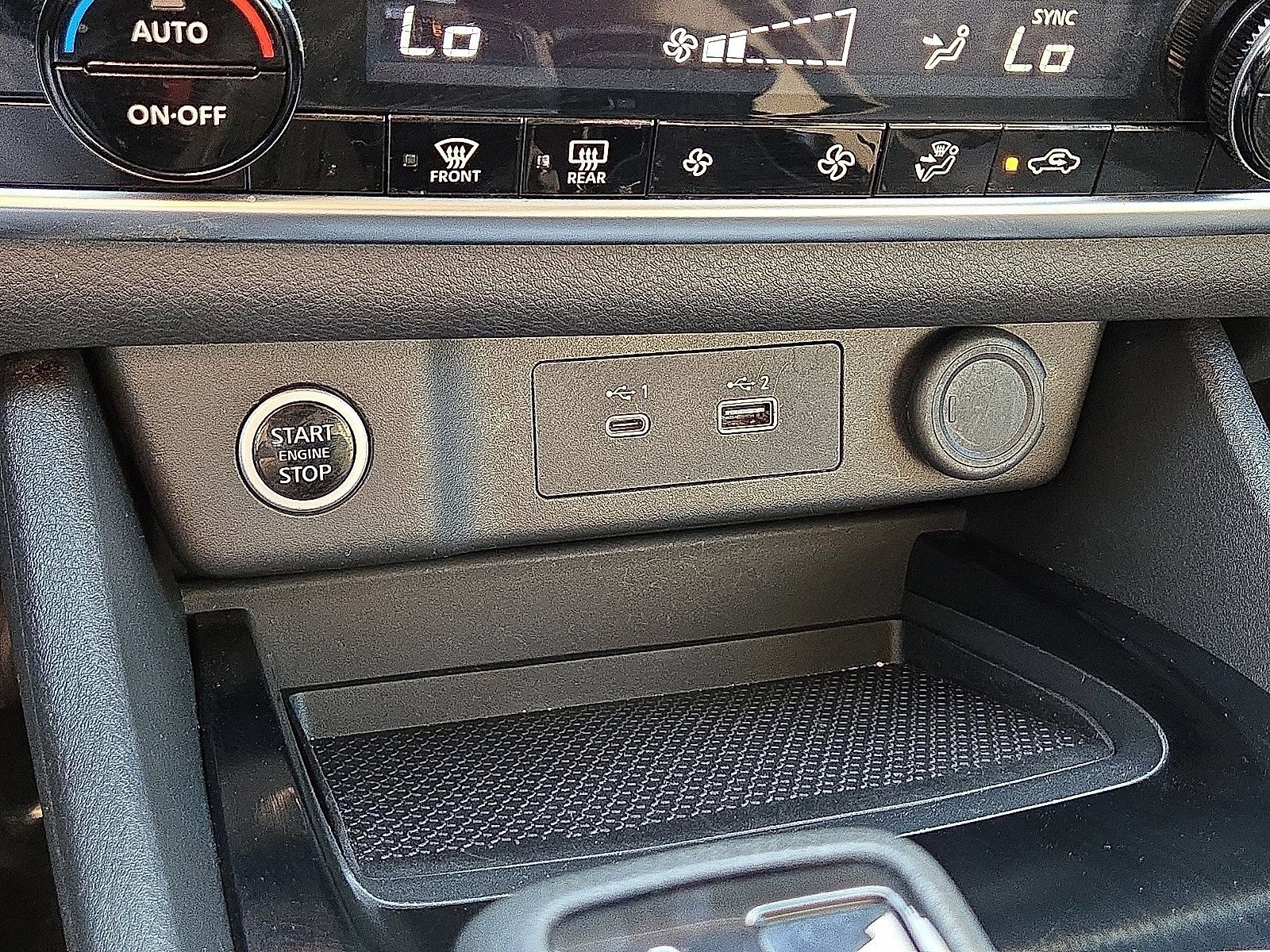 Used 2022 Nissan Rogue SV FWD image 28
