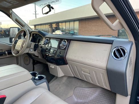 Used 2008 Ford F250 Lariat image 34