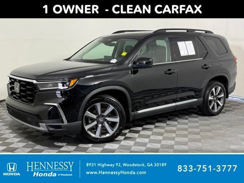 Used 2025 Honda Pilot Elite image 1