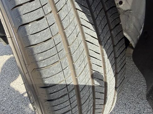 Certified 2025 Hyundai Santa Cruz SEL FWD image 10