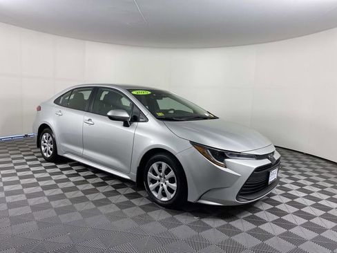 Used 2025 Toyota Corolla LE FWD image 1