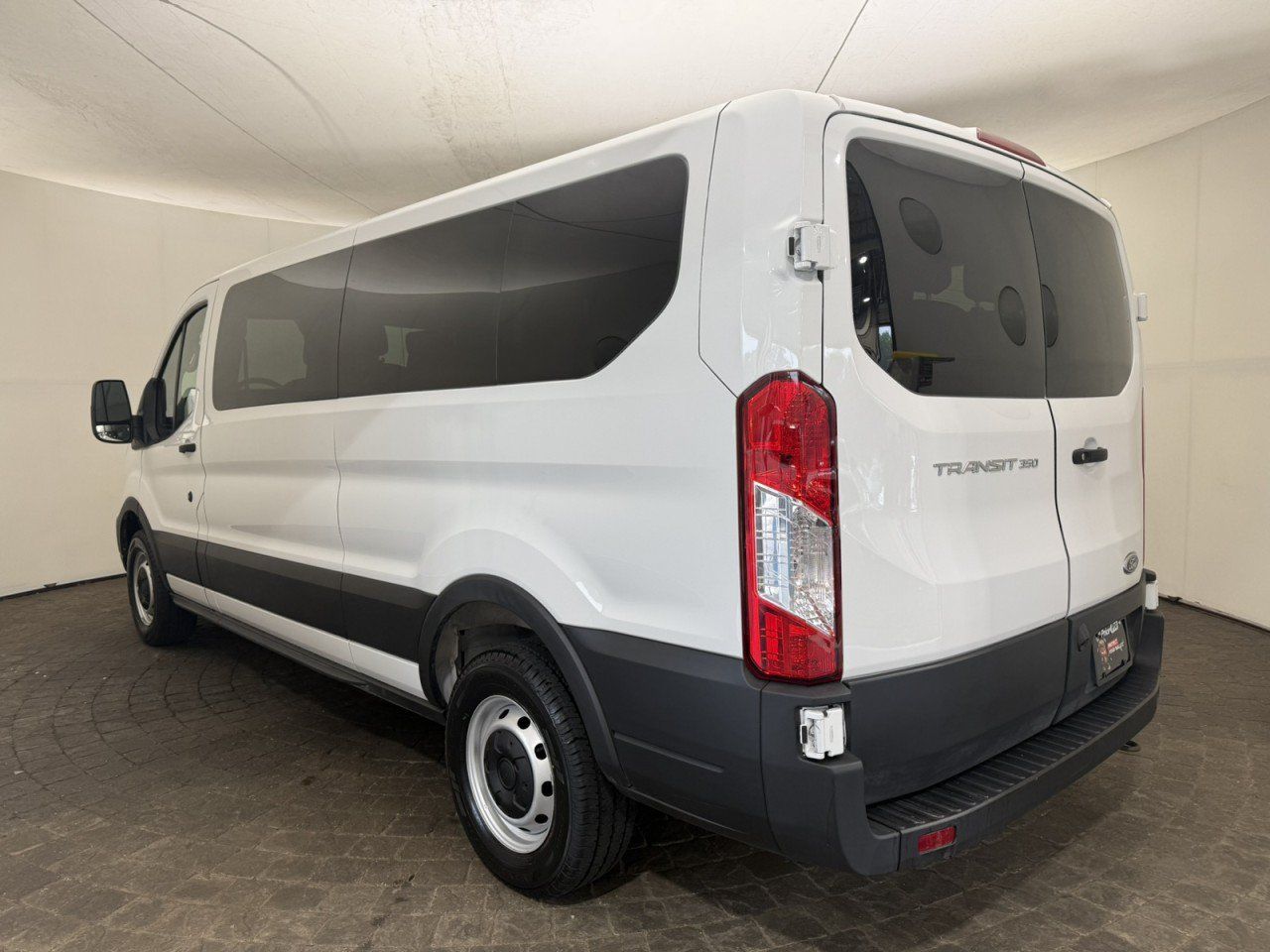 Used 2023 Ford Transit 350 XL RWD image 5