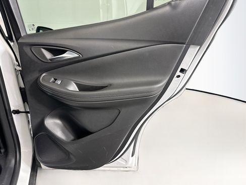 Used 2025 Buick Encore GX Preferred FWD image 29