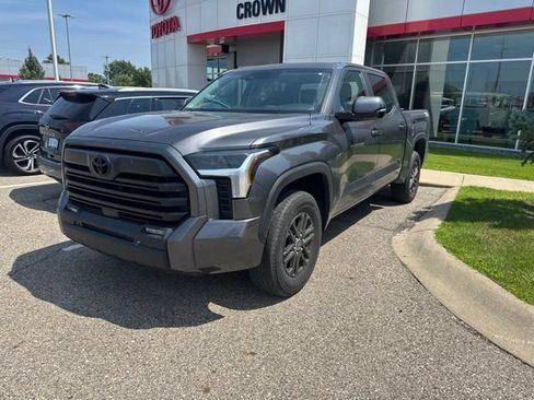 Used 2024 Toyota Tundra SR5 w/ SR5 Convenience Package AWD/4WD image 3
