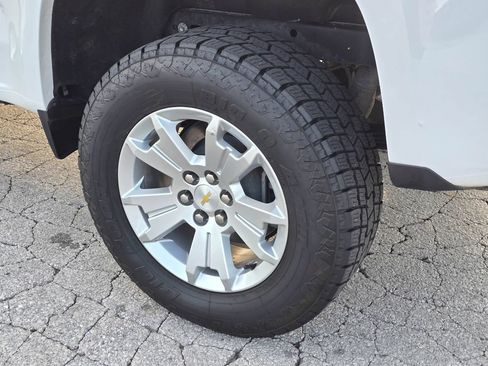 Used 2022 Chevrolet Colorado LT w/ Fleet Safety Package RWD image 7