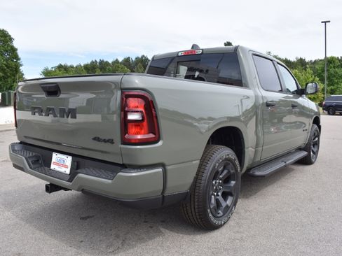 New 2026 RAM 1500 Express AWD/4WD image 9