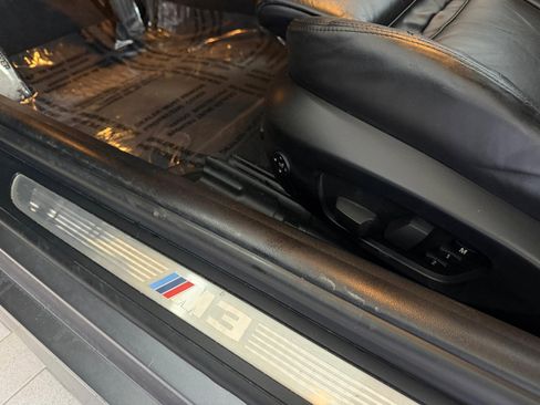 Used 2011 BMW M3 Convertible image 18