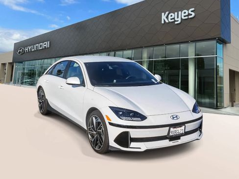Certified 2025 Hyundai Ioniq 6 SEL image 3