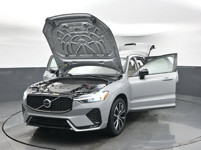 Used 2024 Volvo XC60 B5 Plus w/ Protection Package Premier AWD/4WD image 47