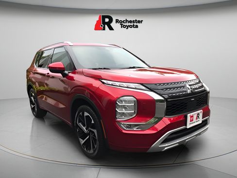 Used 2022 Mitsubishi Outlander SEL AWD/4WD image 1