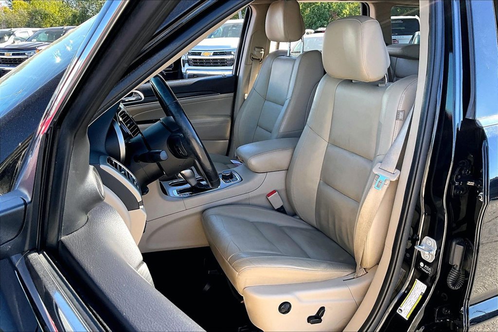 Used 2021 Jeep Grand Cherokee Limited AWD/4WD image 6