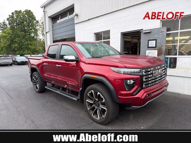 Used 2023 GMC Canyon Denali AWD/4WD image 1