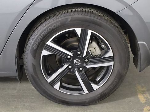 Used 2024 Nissan Sentra SV FWD image 38
