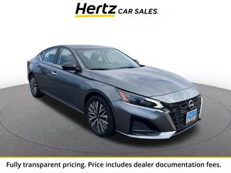 Used 2025 Nissan Altima 2.5 SV FWD video 1