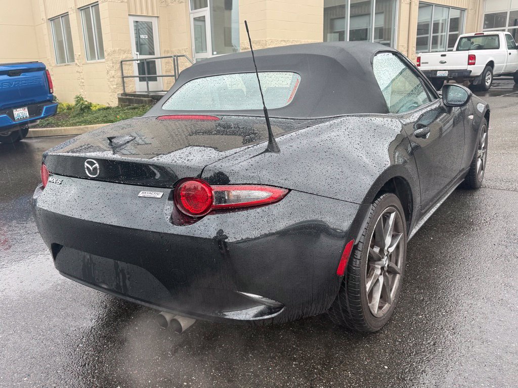 Used 2016 MAZDA MX-5 Miata Grand Touring RWD image 4