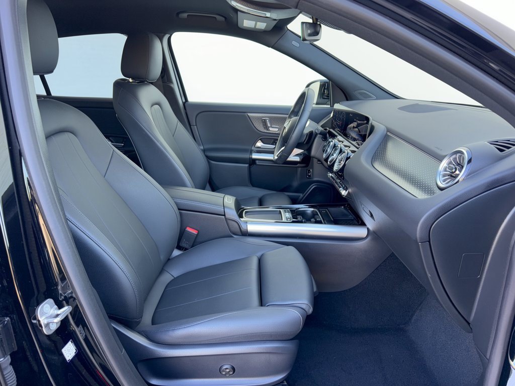 Certified 2025 Mercedes-Benz GLA 250 image 30