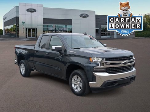 Used 2021 Chevrolet Silverado 1500 LT w/ LPO, Dark Essentials Package image 2