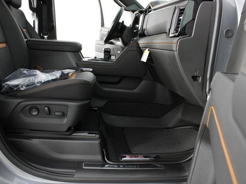New 2026 GMC Sierra 1500 AT4 w/ AT4 Premium Package AWD/4WD image 26