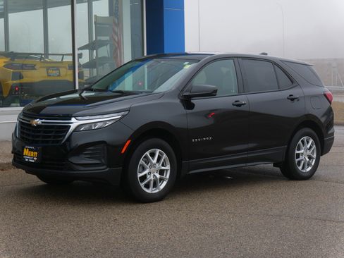 Certified 2024 Chevrolet Equinox LS w/ LS Convenience Package image 6