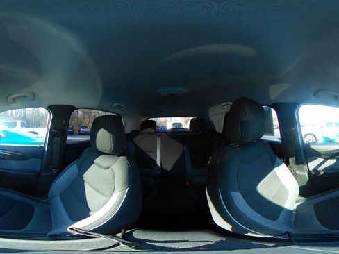 Used 2025 Chevrolet TrailBlazer LT image 36