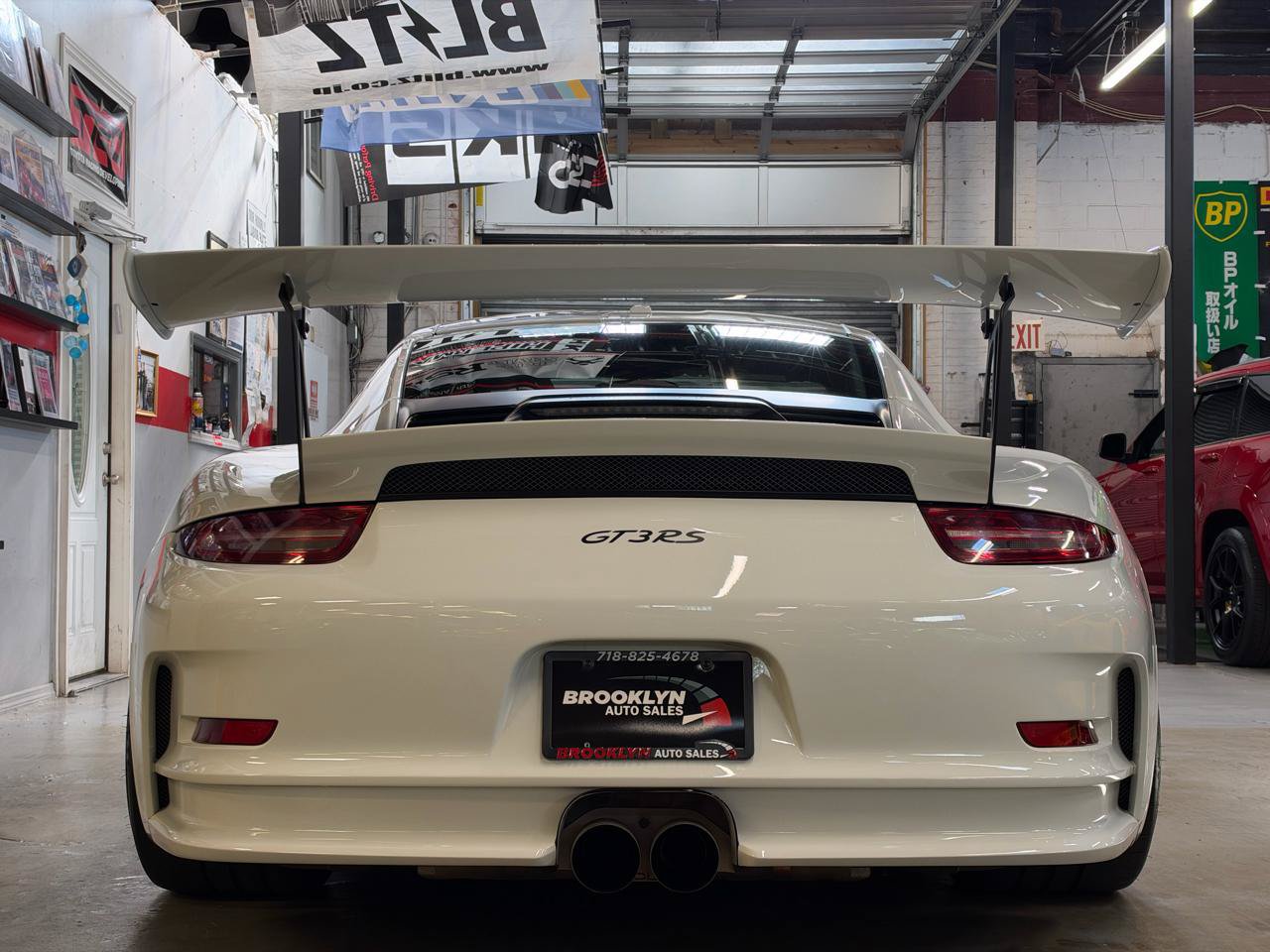 Used 2016 Porsche 911 GT3 RS RWD image 8