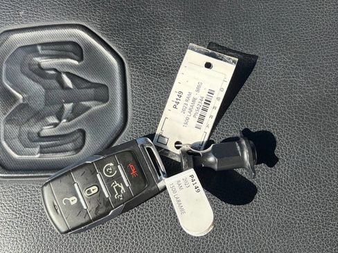 Used 2023 RAM 1500 Laramie AWD/4WD image 40