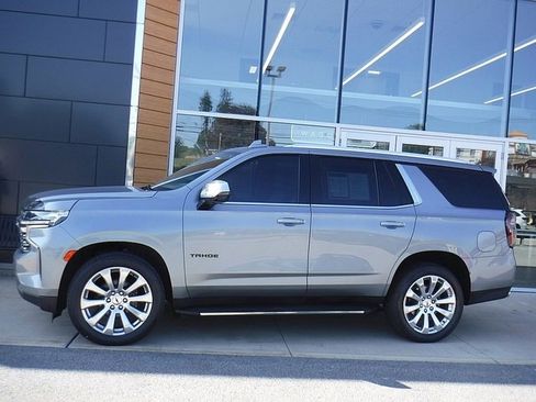 Used 2023 Chevrolet Tahoe Premier image 2