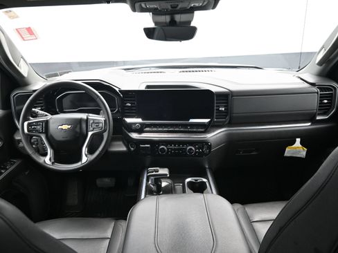 Certified 2023 Chevrolet Silverado 1500 LTZ w/ Technology Package AWD/4WD image 19