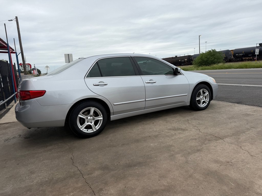 Used 2005 Honda Accord EX-L image 29