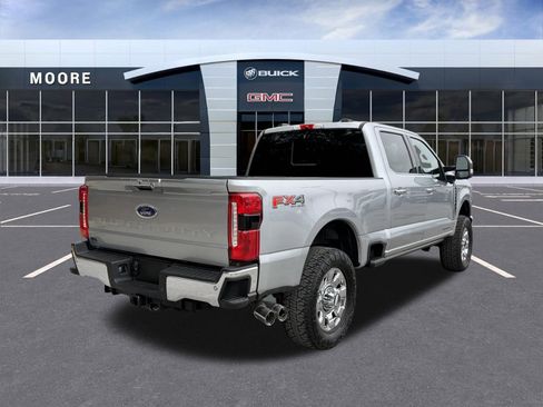 Used 2024 Ford F350 Lariat w/ Lariat Ultimate Package image 3